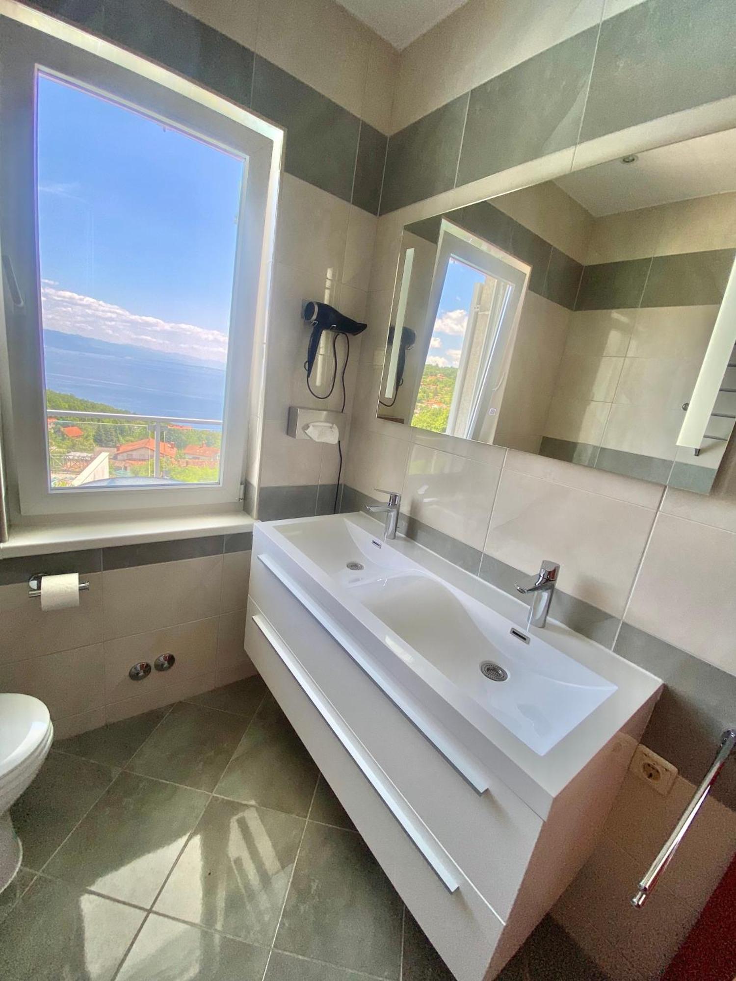 Luxury Villa Eternity - Marvelous Sea View - Box Spring Beds - Opatija-Poljane Ngoại thất bức ảnh